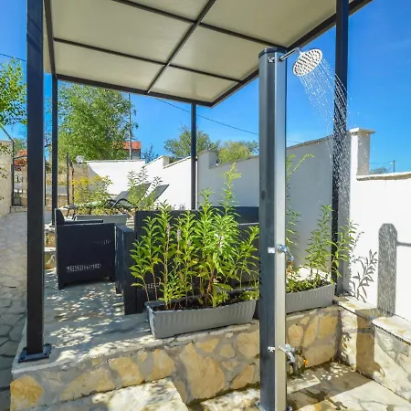 Aurora By Interhome *