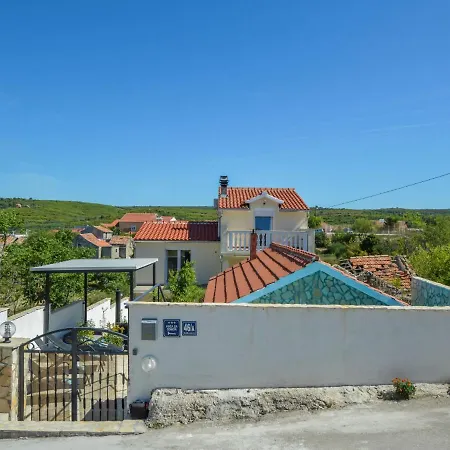 Aurora By Interhome Skradin