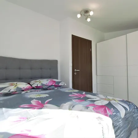 Holiday home Aurora By Interhome