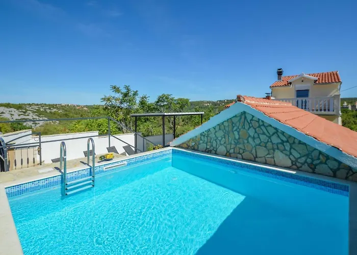 Aurora By Interhome *