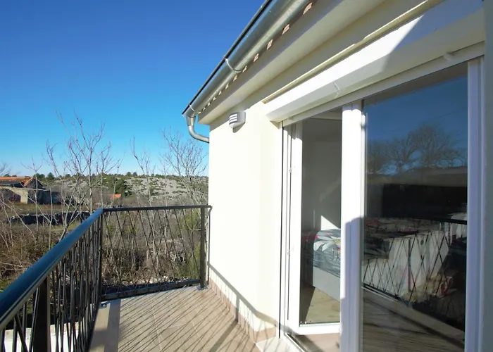 Vakantiehuis Aurora By Interhome *